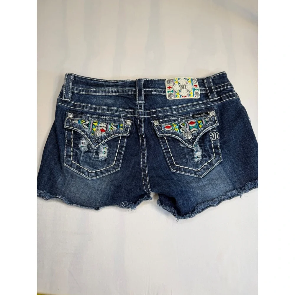 Miss Me Signature Aztec Embroidered Sequin Denim Shorts Dark Wash Size 30